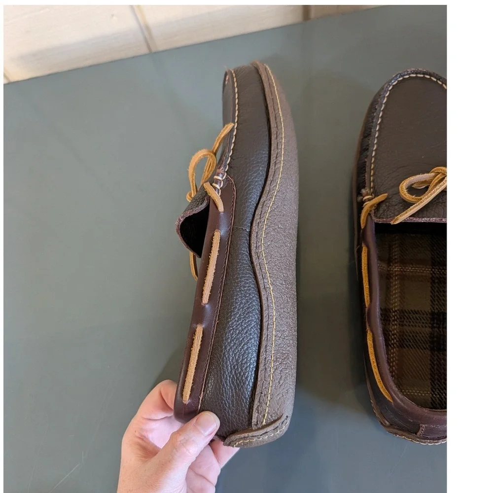 L. L Bean Men's Handsewn Slippers  Flannel-Lined Brown Leather Size 10